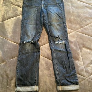 Low rise skinny jeans